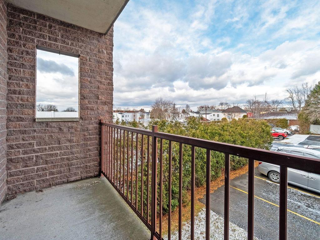 









355


Rue St-Jacques

, 206,
Granby,




QC
J2G3N5

