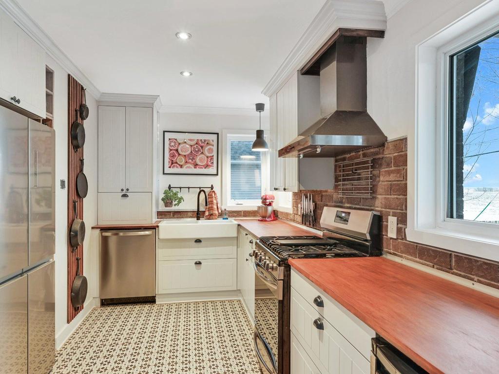 









128


Rue de la Tramontane

,
Saint-Jean-sur-Richelieu,




QC
J2W3C6

