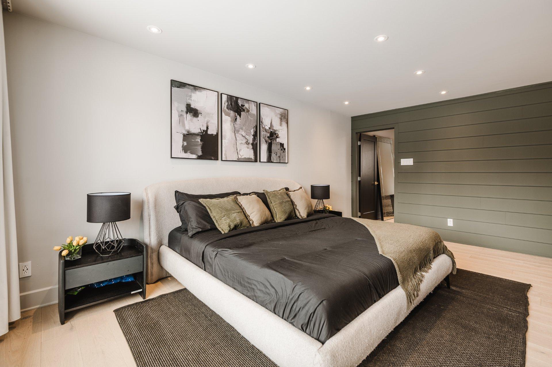 









2090


Rue Montarville

,
Saint-Bruno-de-Montarville,




QC
J3V3V7

