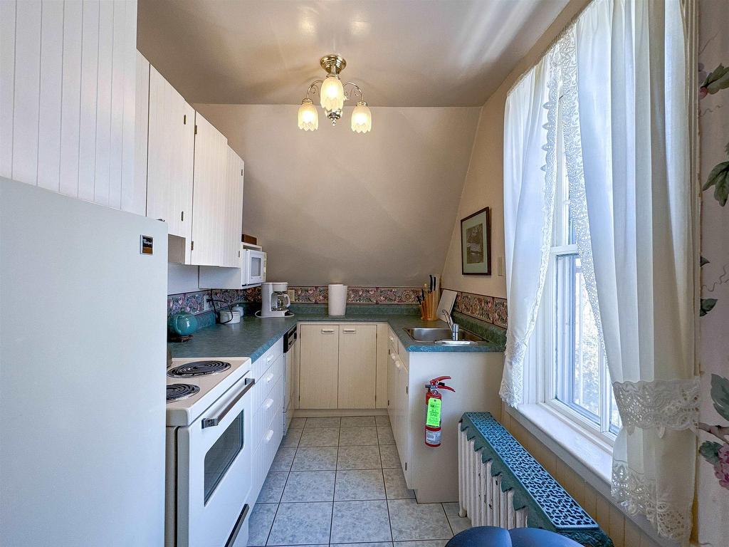 












121 North River Road

,
Charlottetown,




PE
C1A 3K7

