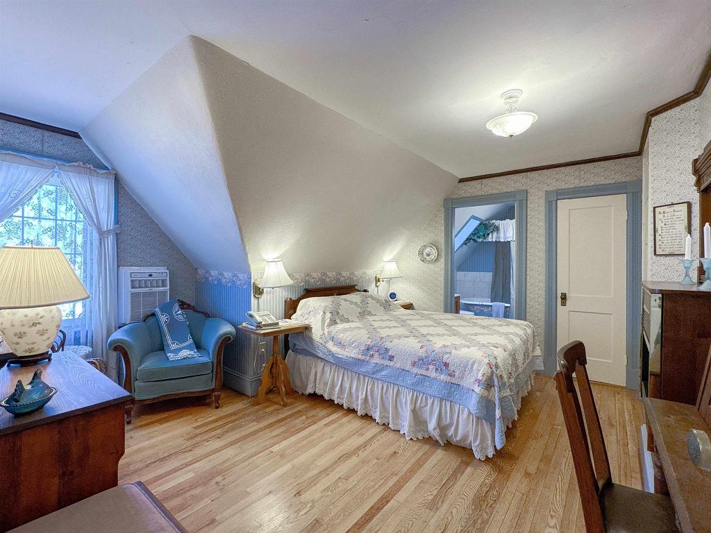 












121 North River Road

,
Charlottetown,




PE
C1A 3K7

