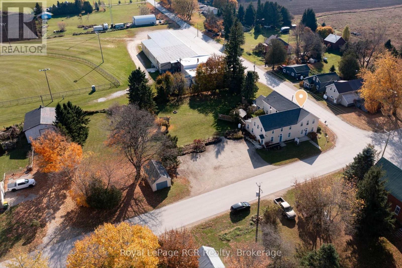 












726004 22B SIDE ROAD

,
Grey Highlands,




Ontario
N4L1W6

