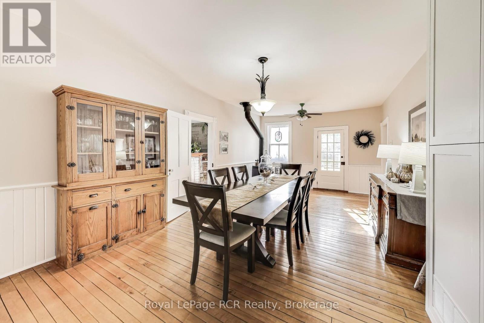 












726004 22B SIDE ROAD

,
Grey Highlands,




Ontario
N4L1W6

