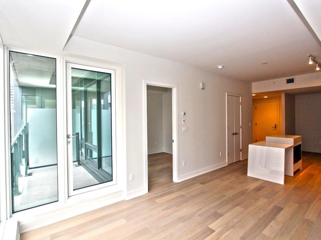 









1288


Rue St-Antoine O.

, 1009,
Montréal (Ville-Marie),




QC
H3C0X6

