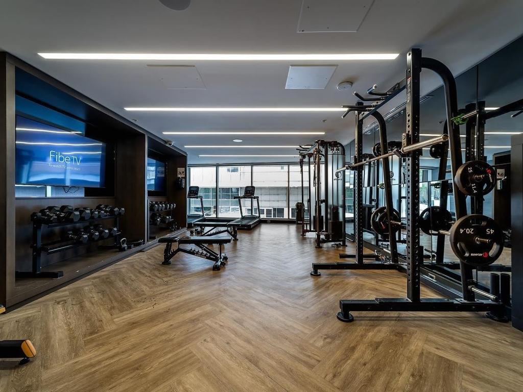 









1288


Rue St-Antoine O.

, 1009,
Montréal (Ville-Marie),




QC
H3C0X6

