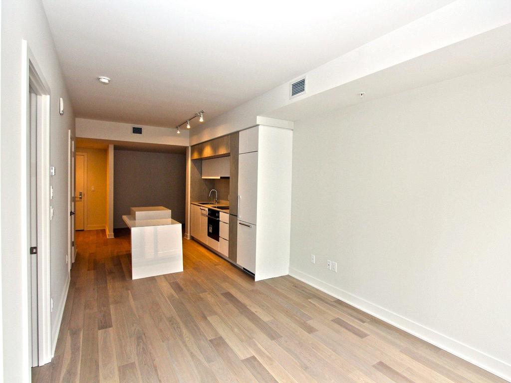 









1288


Rue St-Antoine O.

, 1009,
Montréal (Ville-Marie),




QC
H3C0X6

