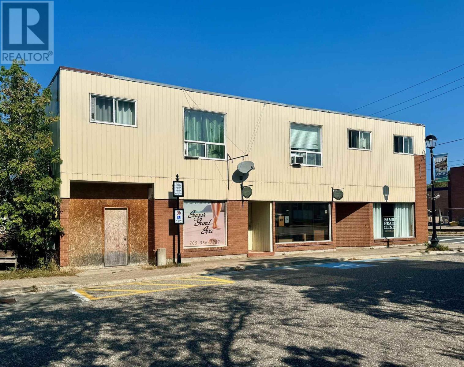 












13 Murray ST

,
Blind River,




Ontario
P0R1B0

