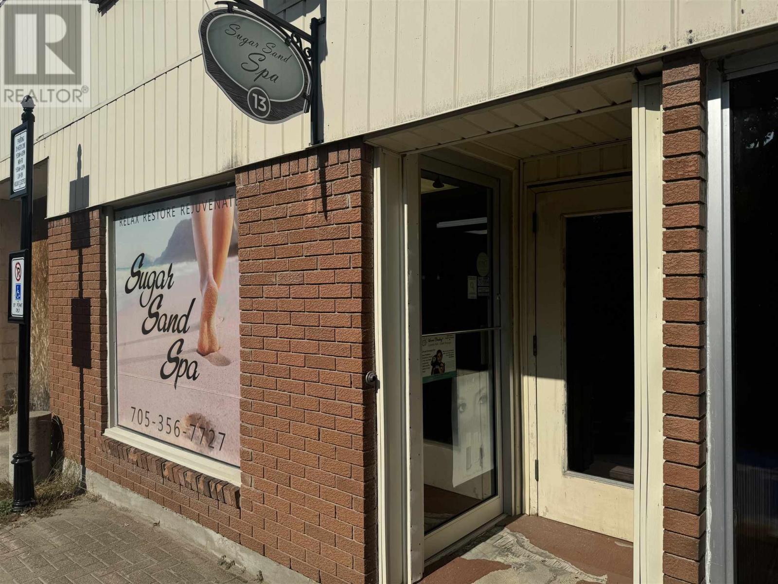 












13 Murray ST

,
Blind River,




Ontario
P0R1B0

