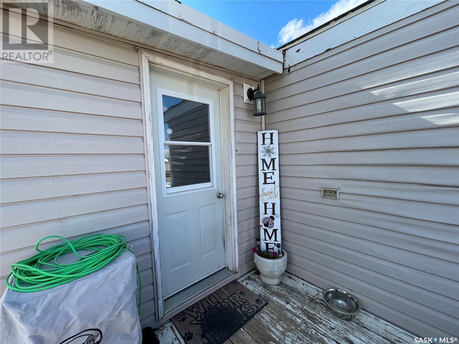 












75 Jackson DRIVE

,
Kindersley,




Saskatchewan
S0L1S1

