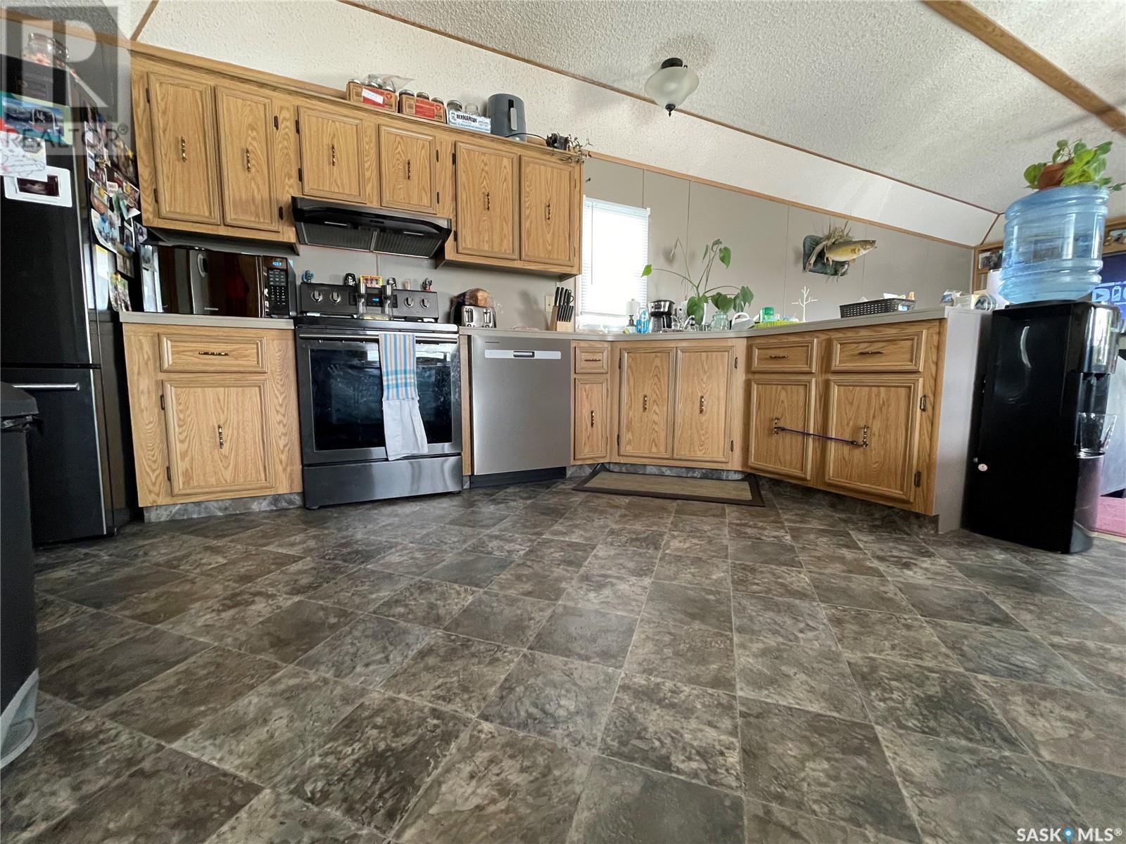 












75 Jackson DRIVE

,
Kindersley,




Saskatchewan
S0L1S1

