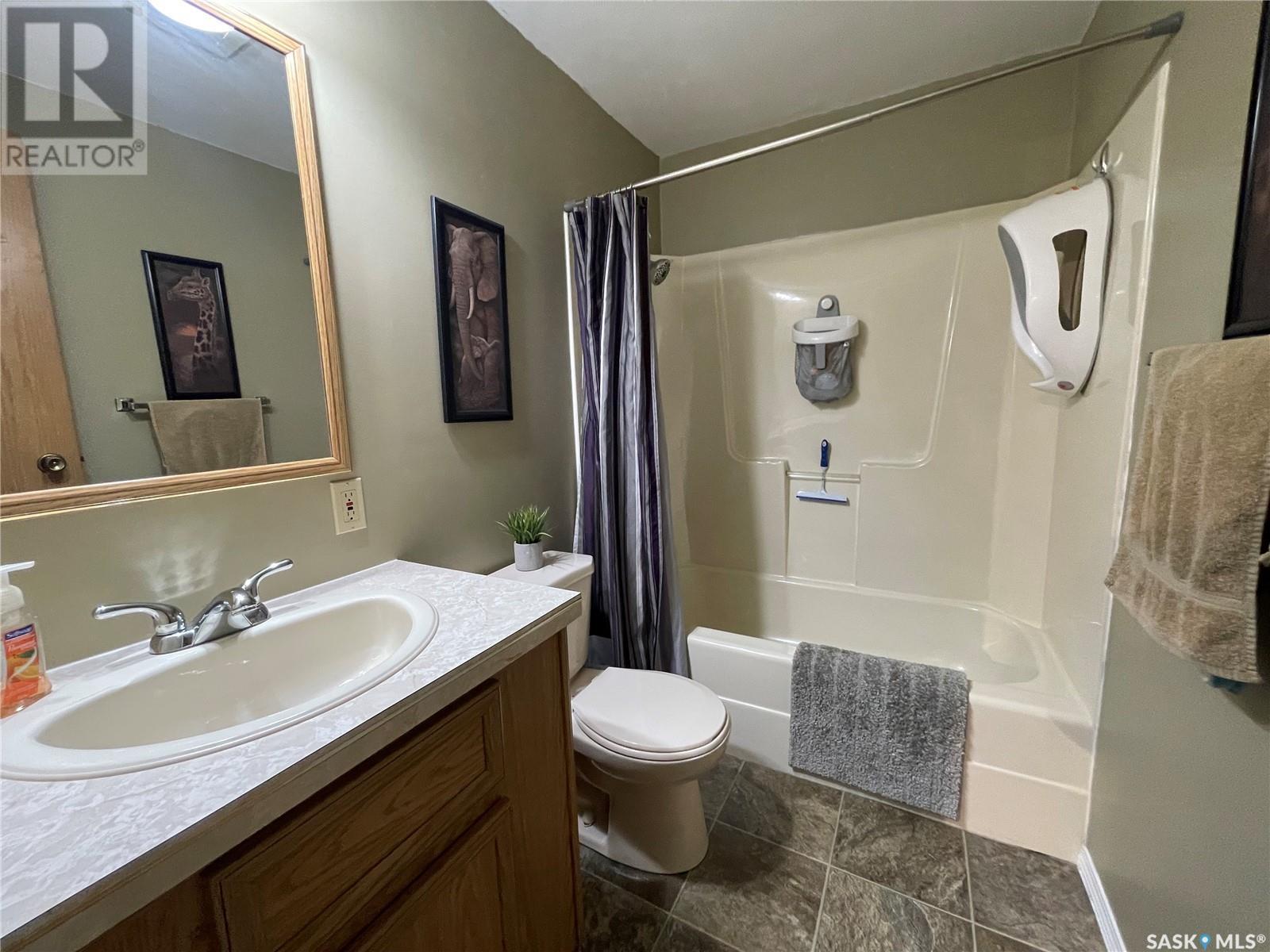 












75 Jackson DRIVE

,
Kindersley,




Saskatchewan
S0L1S1


