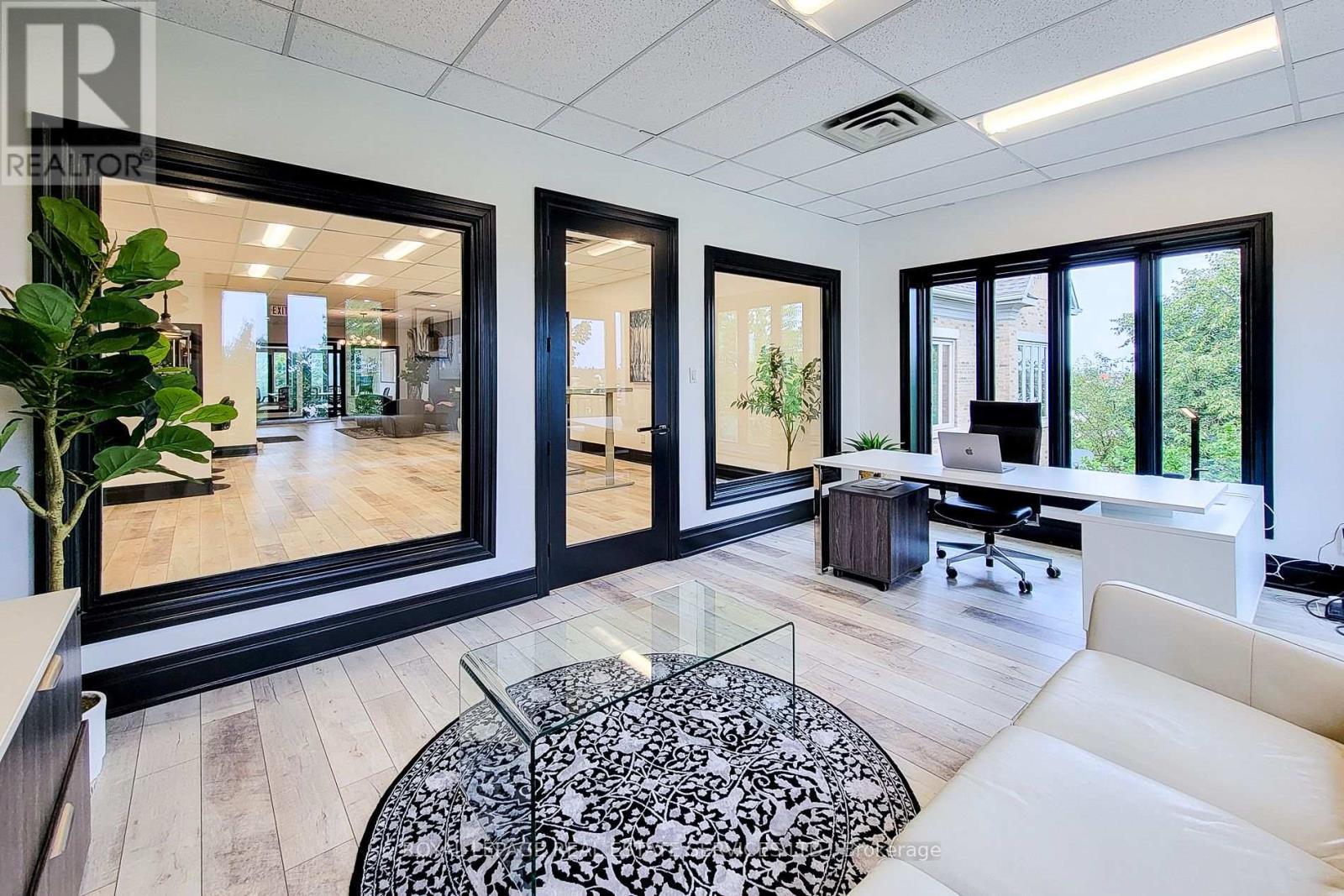 












300 - 414 NORTH SERVICE ROAD E

,
Oakville,




Ontario
L6H5R2

