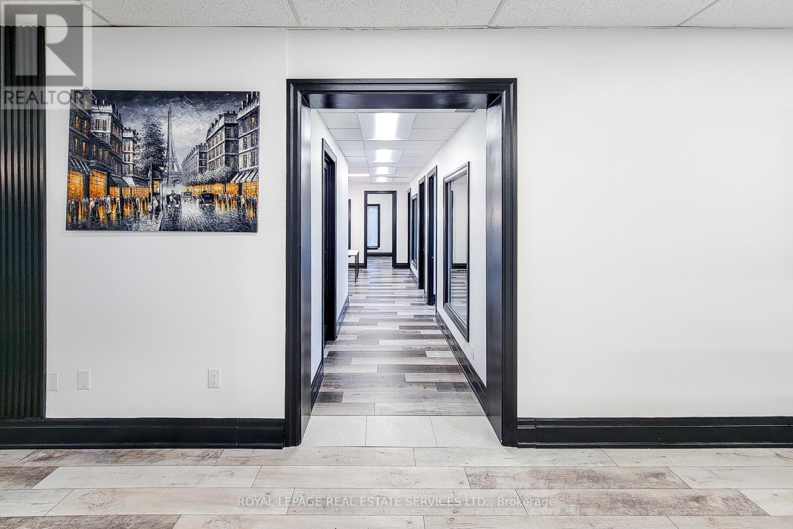 












300 - 414 NORTH SERVICE ROAD E

,
Oakville,




Ontario
L6H5R2

