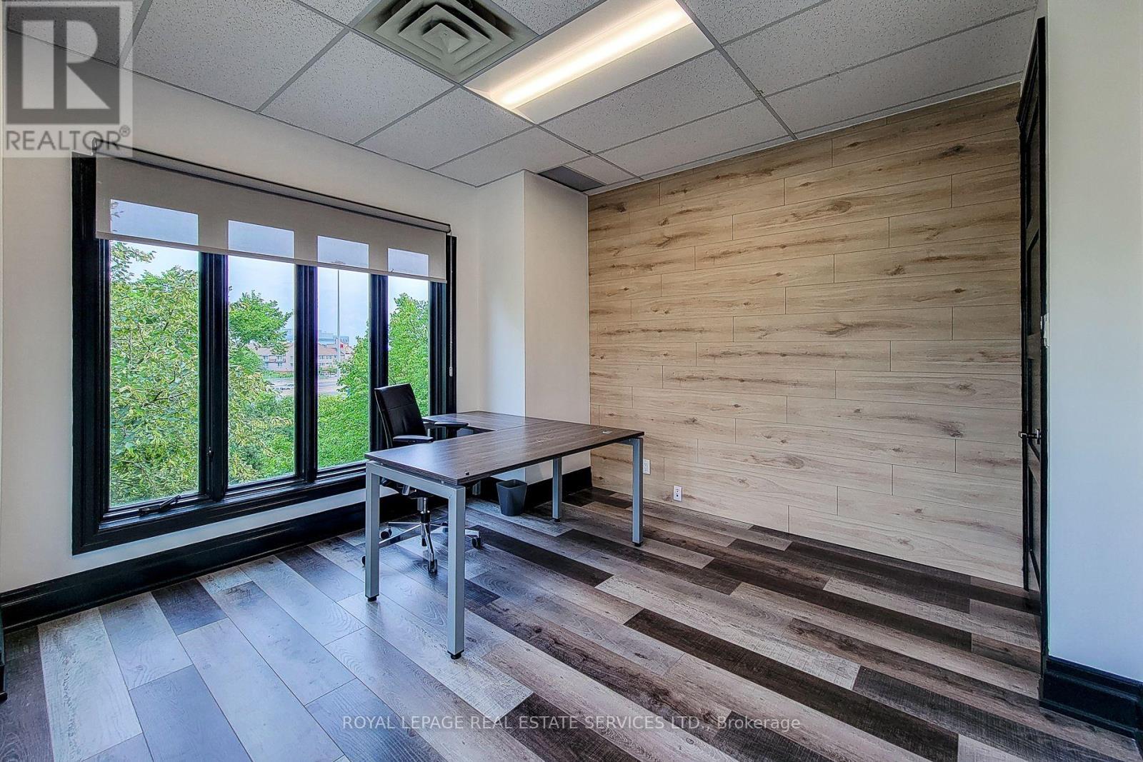 












300 - 414 NORTH SERVICE ROAD E

,
Oakville,




Ontario
L6H5R2

