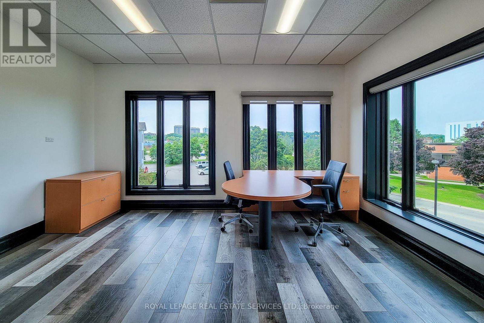 












300 - 414 NORTH SERVICE ROAD E

,
Oakville,




Ontario
L6H5R2

