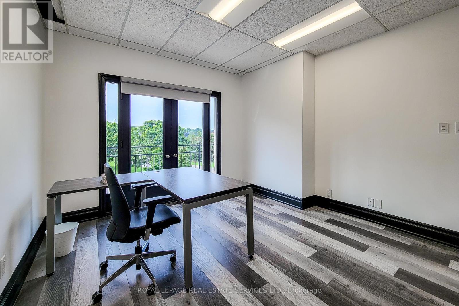 












300 - 414 NORTH SERVICE ROAD E

,
Oakville,




Ontario
L6H5R2

