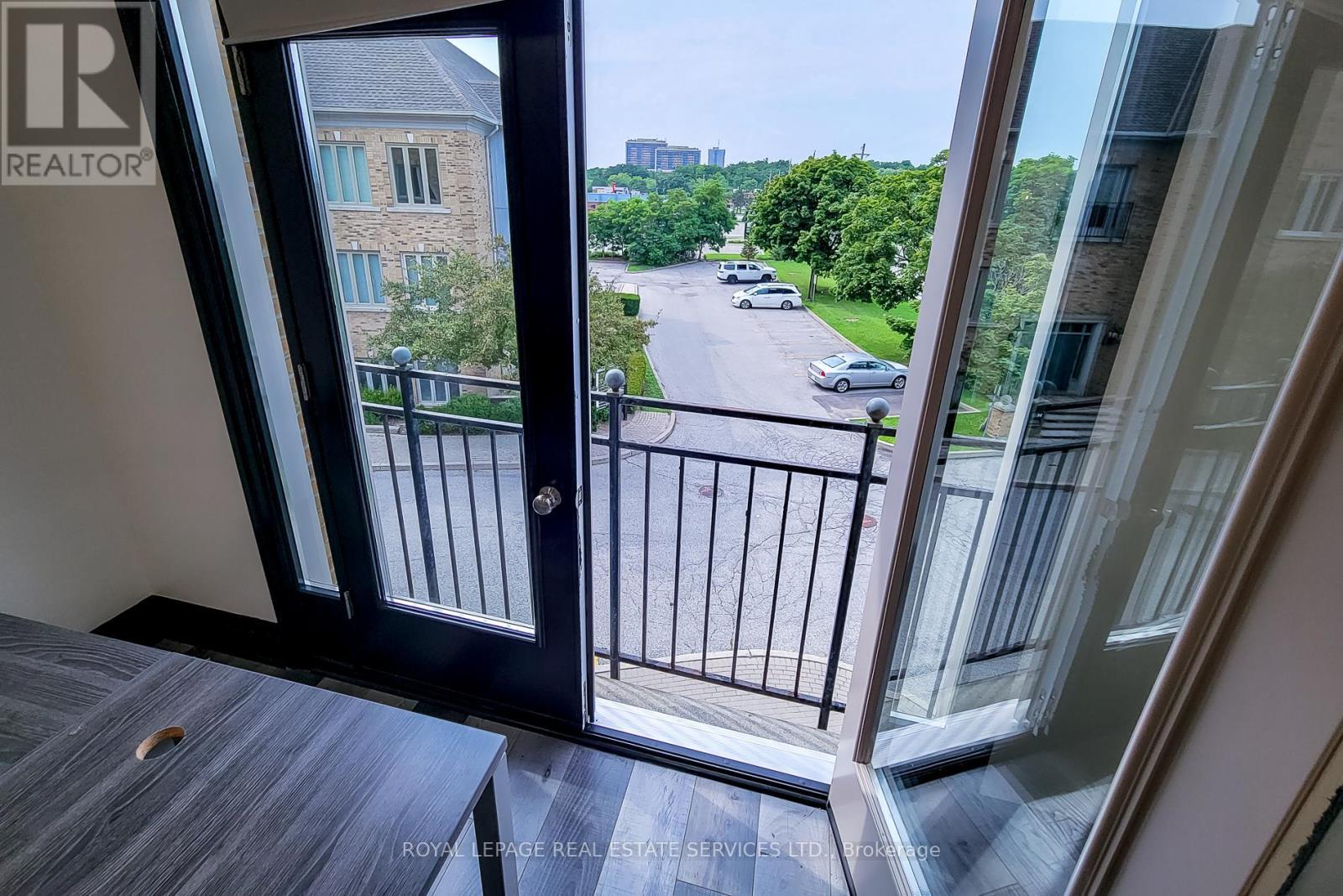 












300 - 414 NORTH SERVICE ROAD E

,
Oakville,




Ontario
L6H5R2

