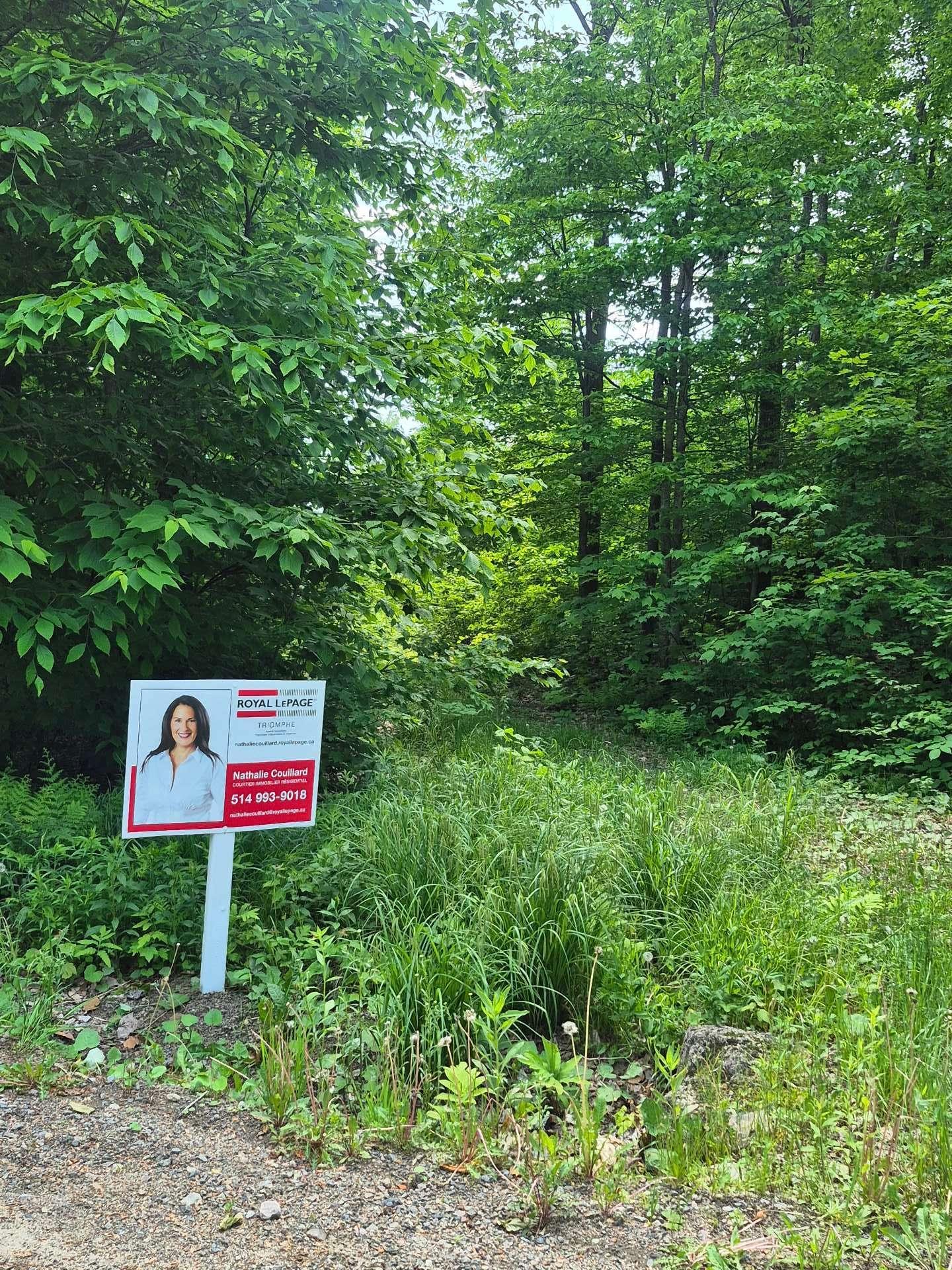 












Ch. Hunter

,
Wentworth,







QC
J8H0A7

