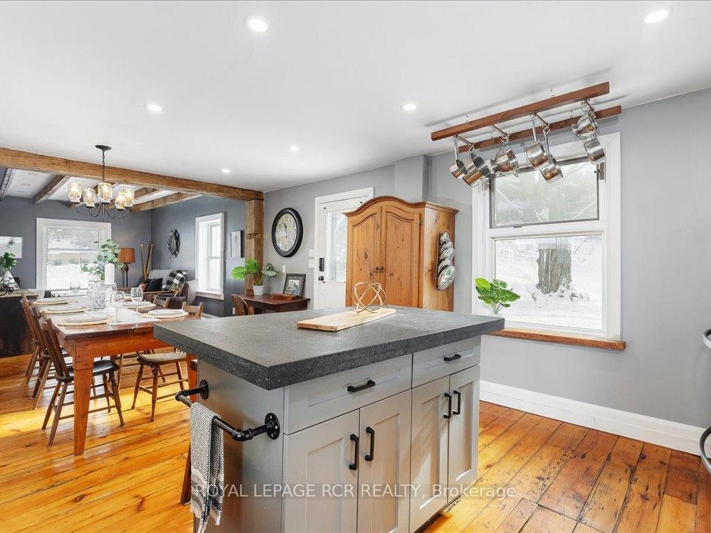









19052


Centre

Street,
East Gwillimbury,




ON
L0G 1M0

