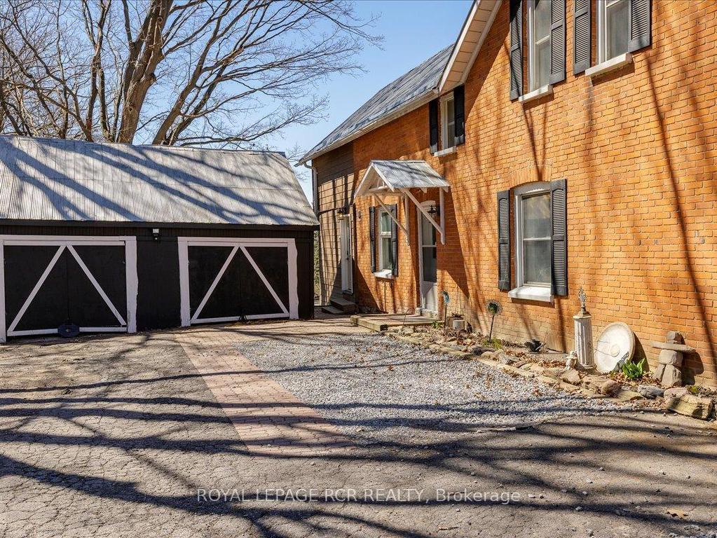 









19052


Centre

Street,
East Gwillimbury,




ON
L0G 1M0

