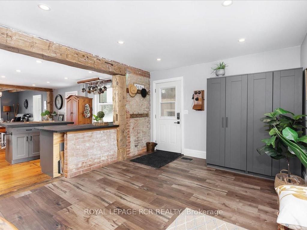 









19052


Centre

Street,
East Gwillimbury,




ON
L0G 1M0

