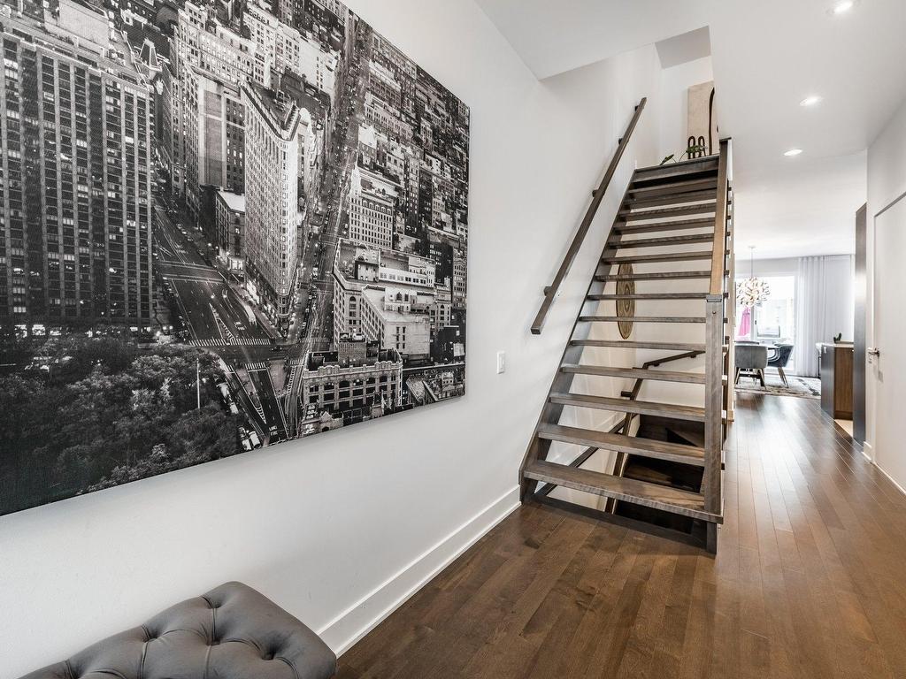 









324


Rg des Vingt

,
Saint-Basile-le-Grand,




QC
J3N0C6

