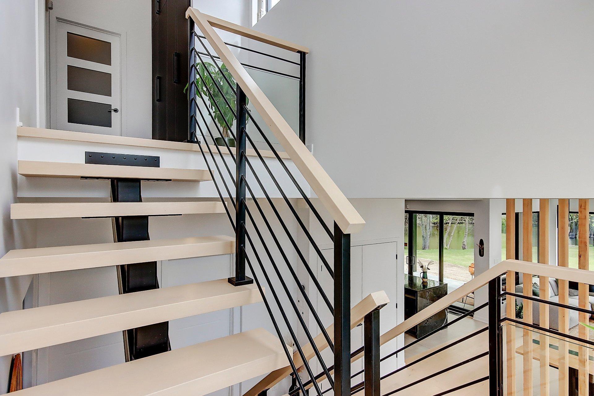 









709


Av. de Venise O.

,
Venise-en-Québec,




QC
J0J2K0

