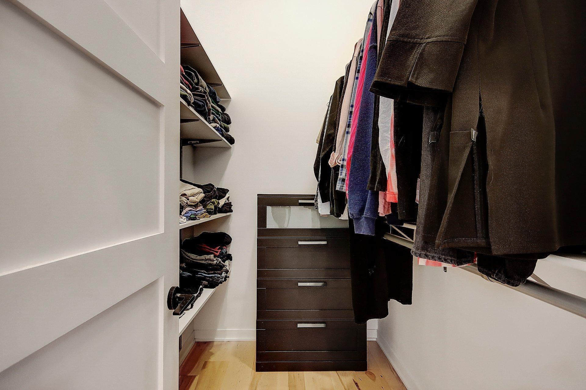 









709


Av. de Venise O.

,
Venise-en-Québec,




QC
J0J2K0

