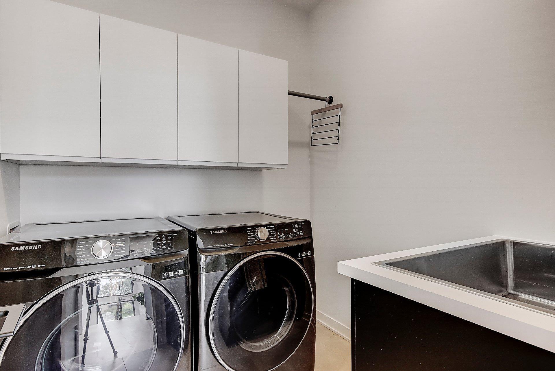 









709


Av. de Venise O.

,
Venise-en-Québec,




QC
J0J2K0

