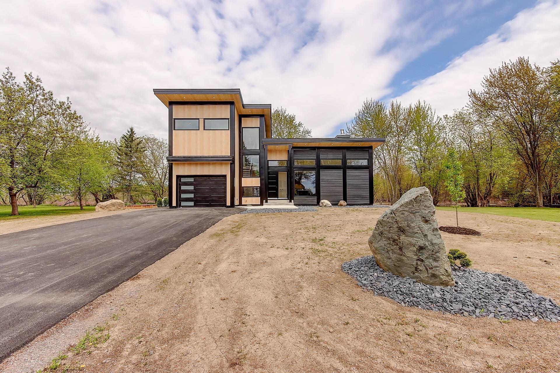









709


Av. de Venise O.

,
Venise-en-Québec,




QC
J0J2K0

