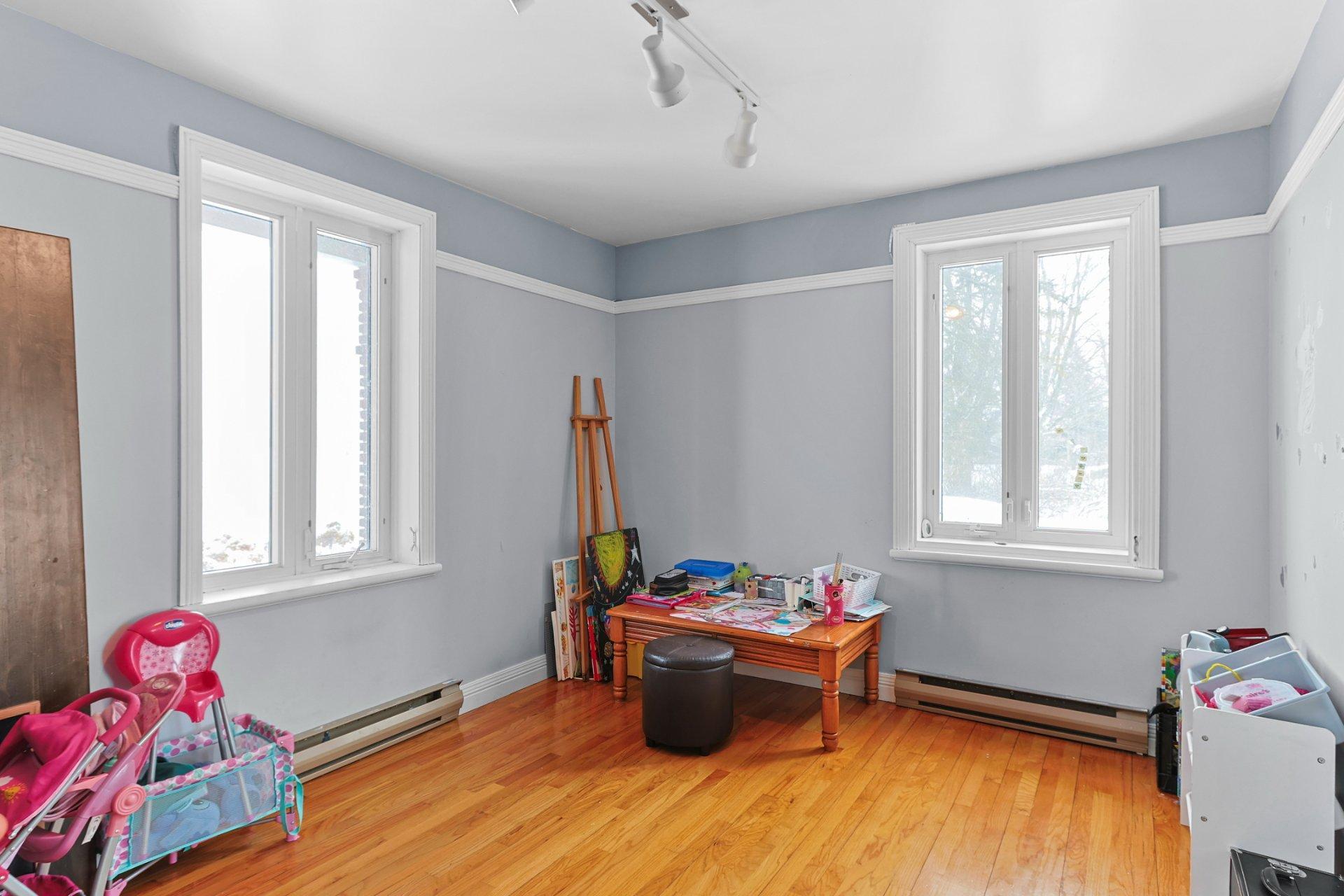 









254


Ch. de la Rivière-des-Fèves N.

,
Saint-Urbain-Premier,




QC
J0S1Y0

