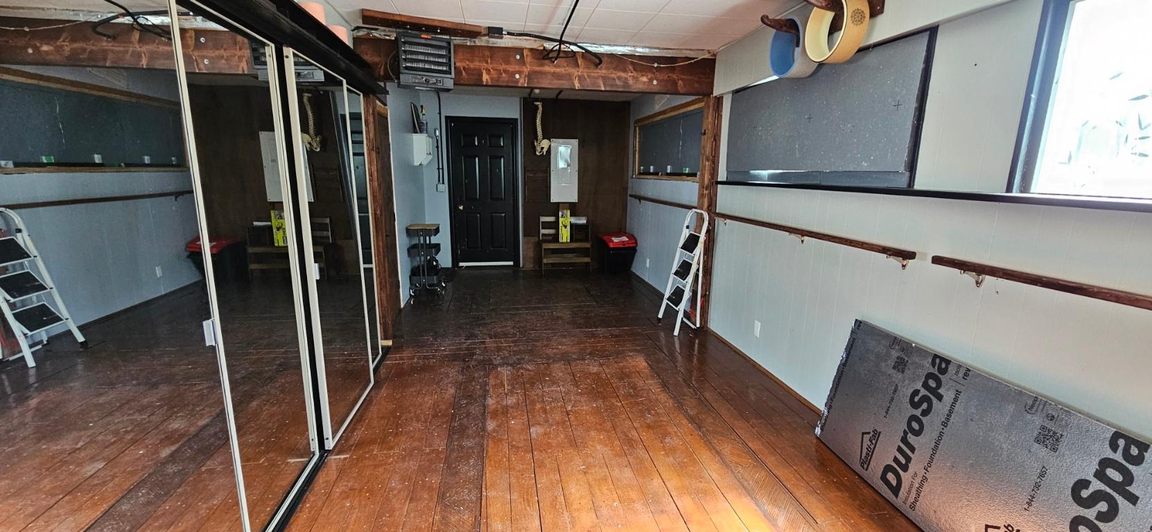 









185


HIGGINS

Street,
Kimberley,




BC
V1A 1K5


