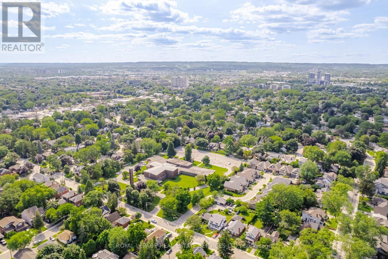 












2149 CAROLINE STREET

,
Burlington,




Ontario
L7R1L7

