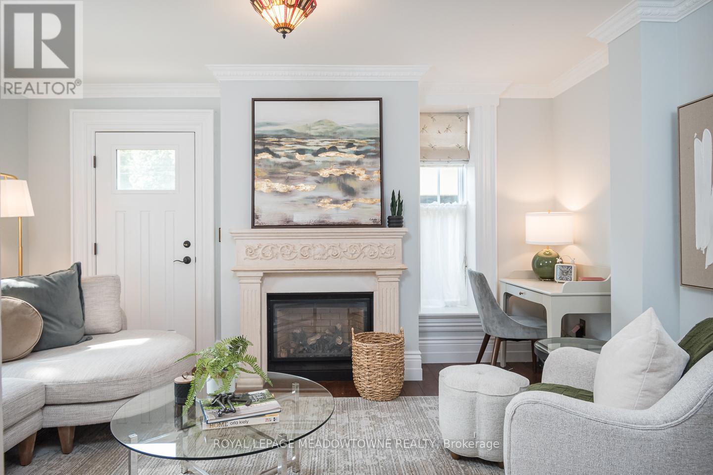 












49 JAMES STREET

,
Milton,




Ontario
L9T2P5

