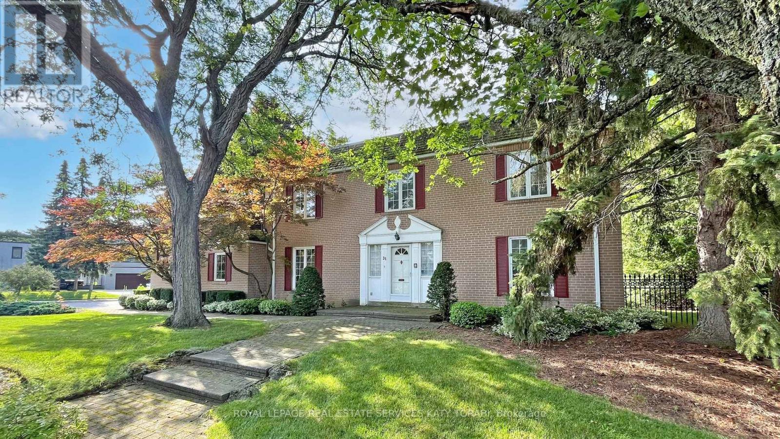 












31 SAINTFIELD AVENUE

,
Toronto,




Ontario
M3C2M7

