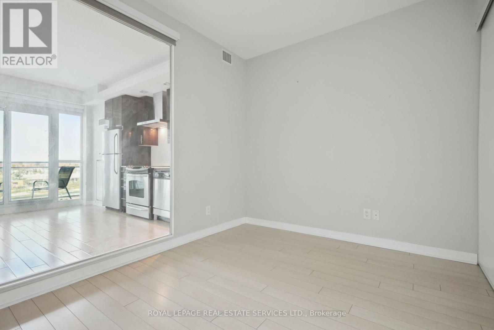 












923 - 165 LEGION ROAD N

,
Toronto,




Ontario
M8Y0B3

