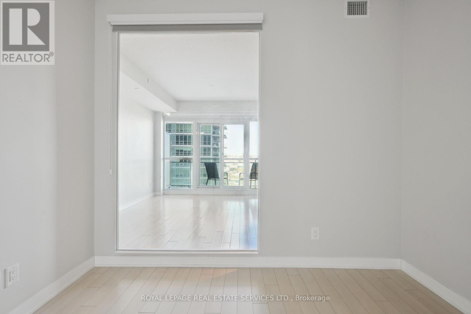 












923 - 165 LEGION ROAD N

,
Toronto,




Ontario
M8Y0B3

