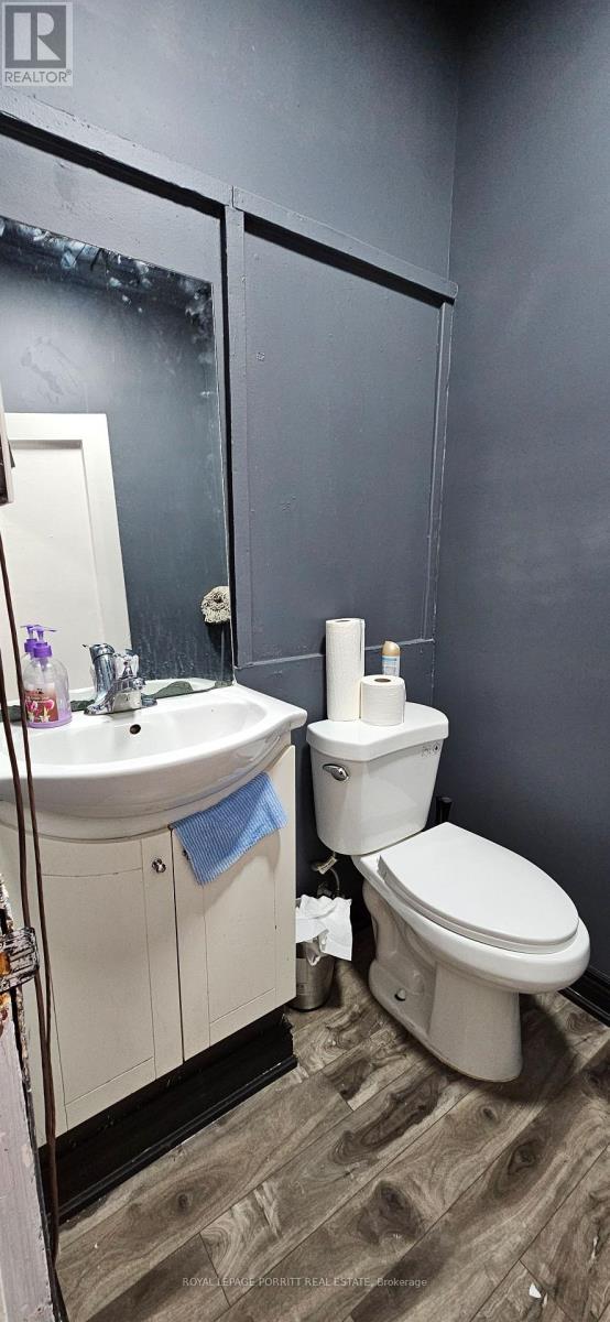 












STORE - 333 SILVERTHORN AVENUE

,
Toronto,




Ontario
M6N3K5

