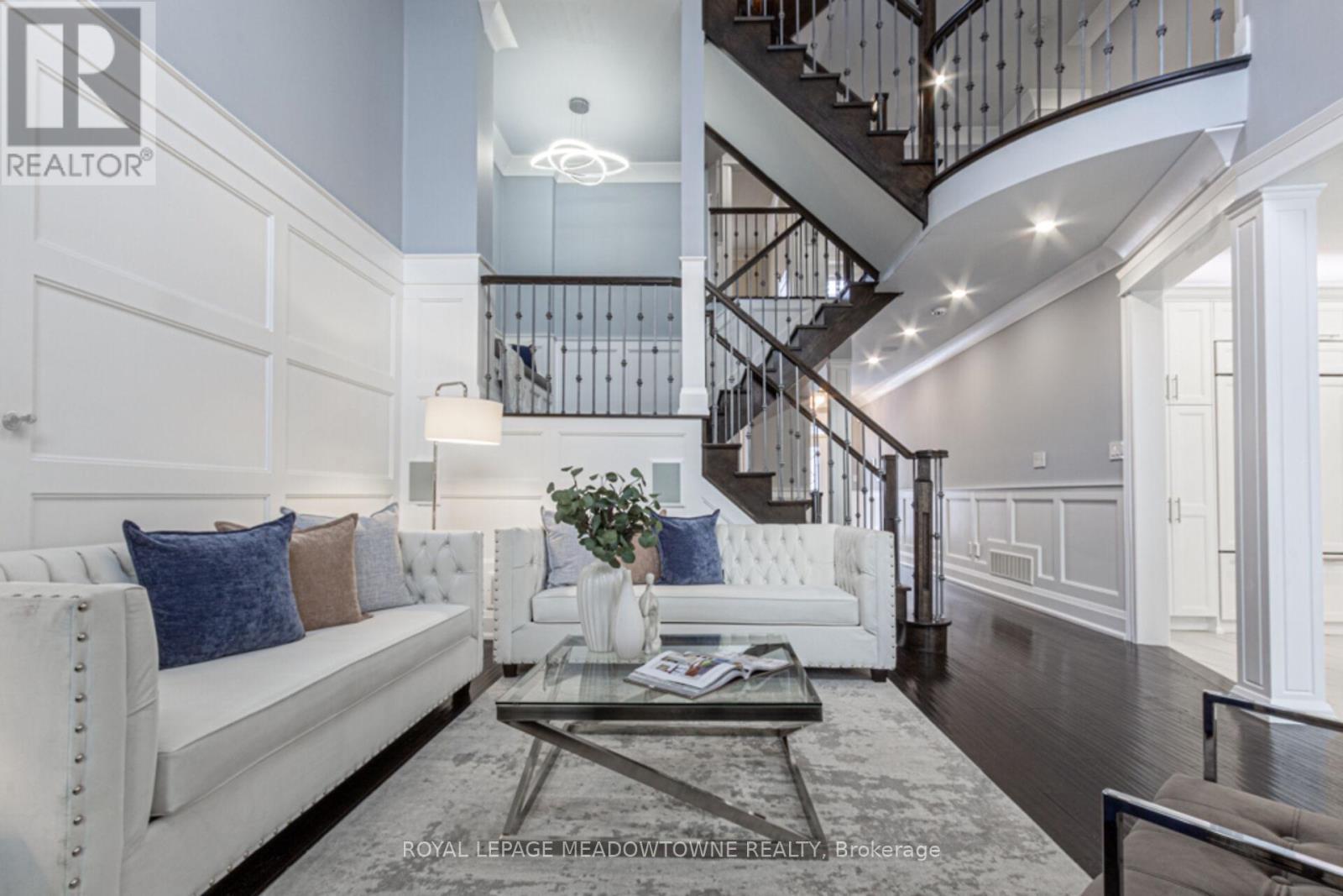 












729 WETTLAUFER TERRACE

,
Milton,




Ontario
L9T8M8

