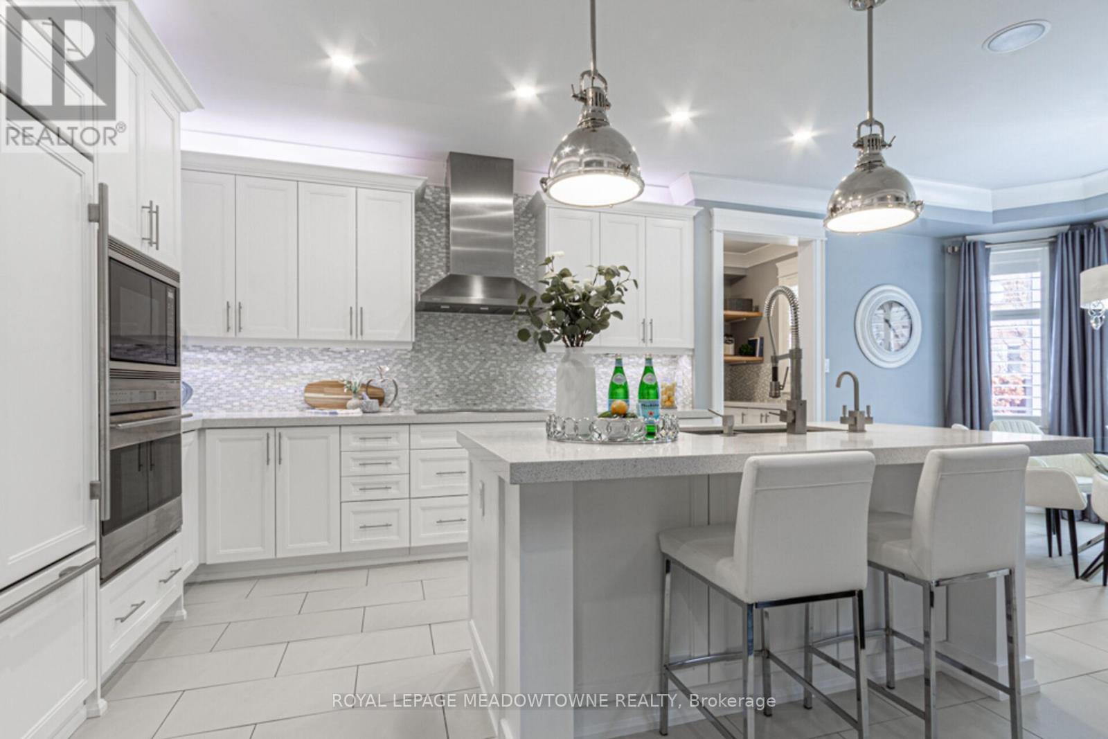












729 WETTLAUFER TERRACE

,
Milton,




Ontario
L9T8M8

