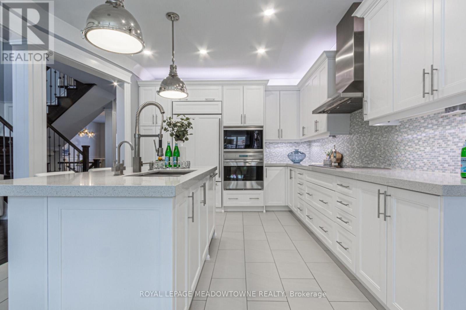 












729 WETTLAUFER TERRACE

,
Milton,




Ontario
L9T8M8

