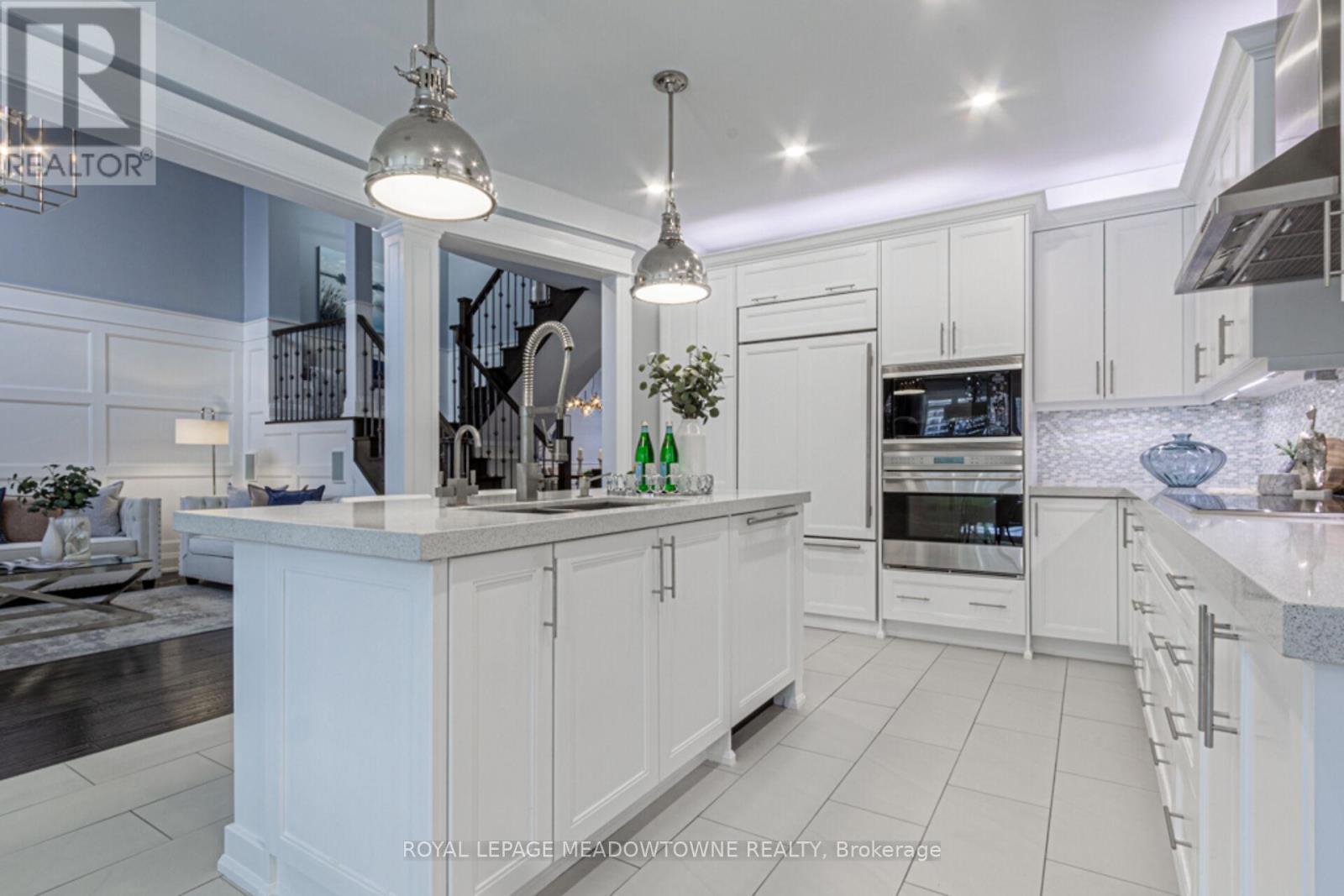 












729 WETTLAUFER TERRACE

,
Milton,




Ontario
L9T8M8

