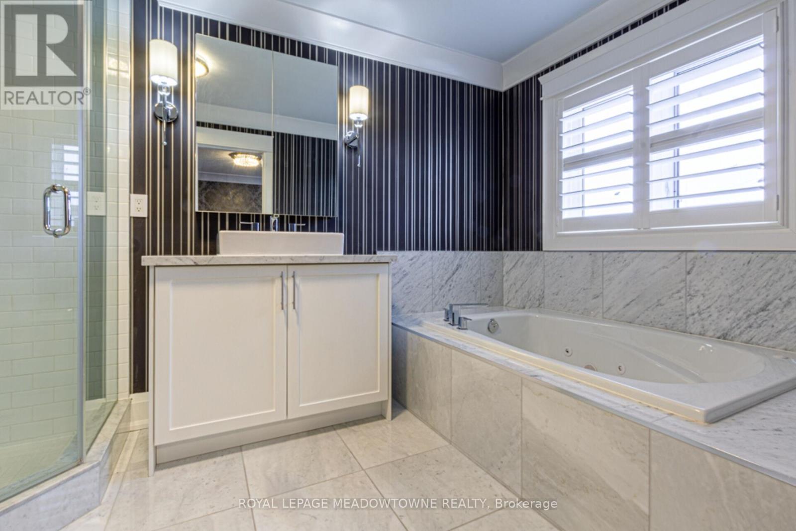 












729 WETTLAUFER TERRACE

,
Milton,




Ontario
L9T8M8

