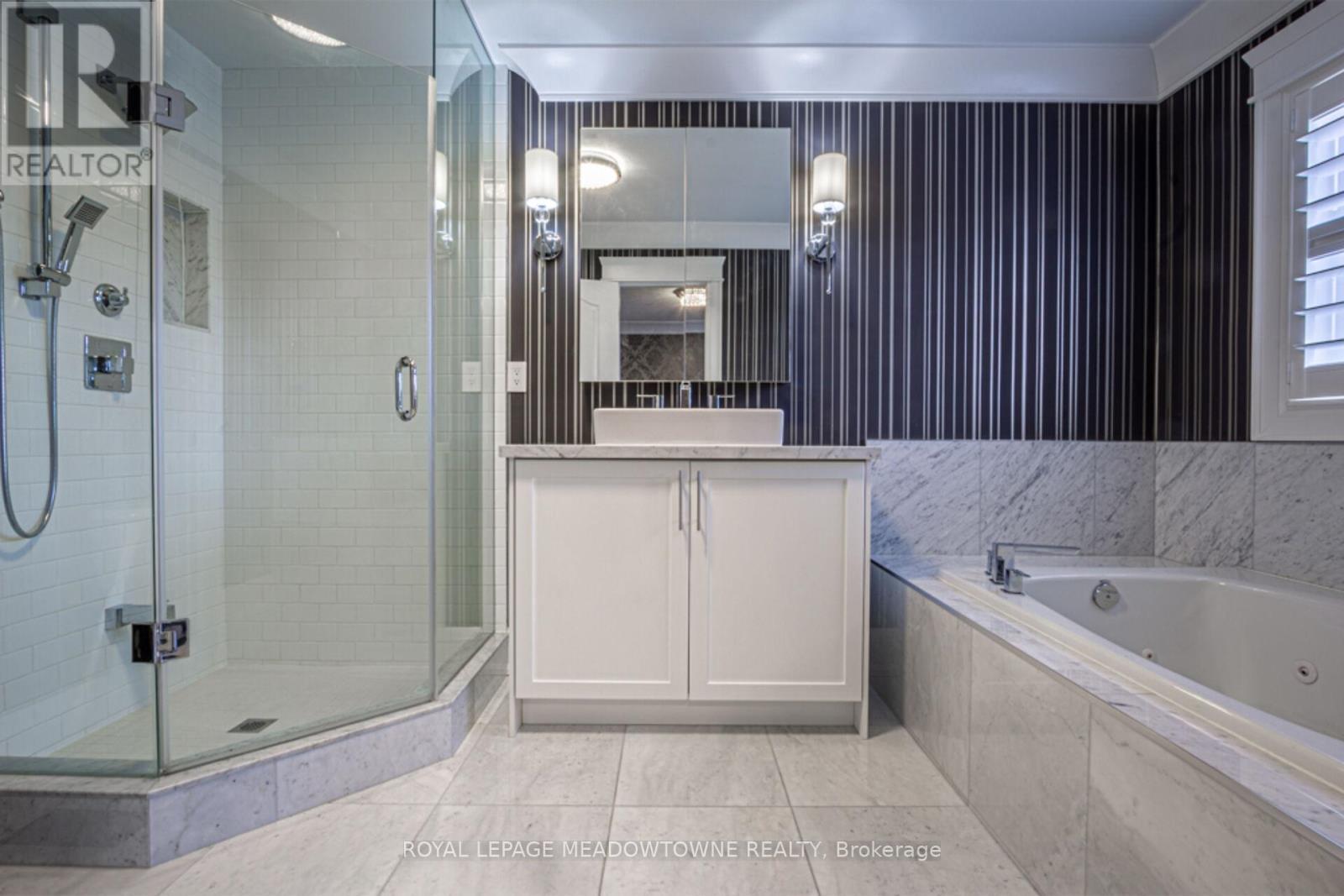 












729 WETTLAUFER TERRACE

,
Milton,




Ontario
L9T8M8

