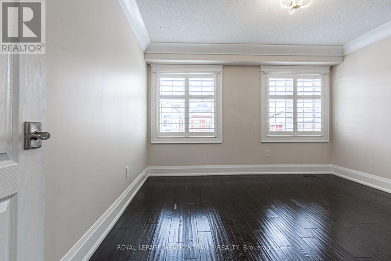 












729 WETTLAUFER TERRACE

,
Milton,




Ontario
L9T8M8

