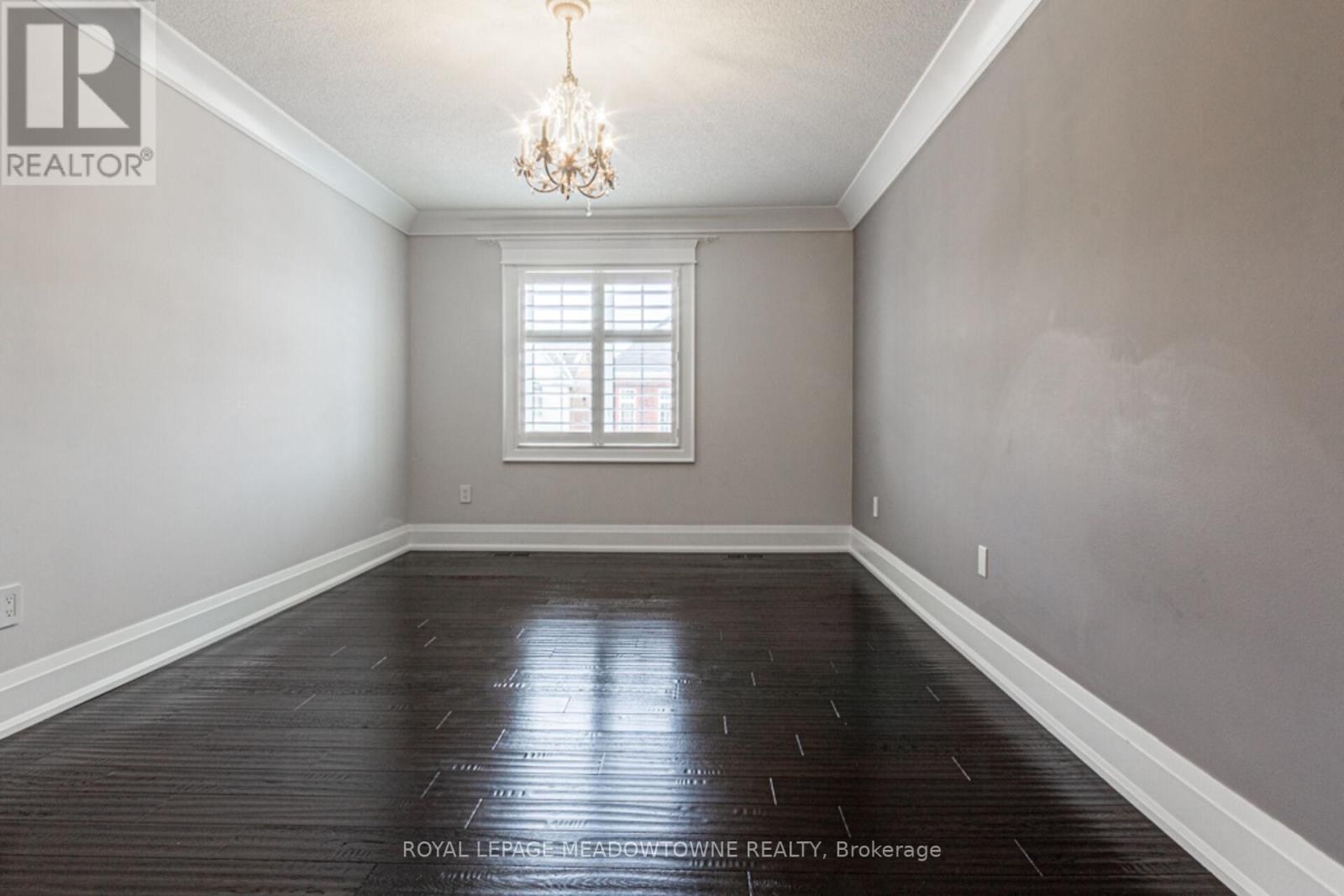 












729 WETTLAUFER TERRACE

,
Milton,




Ontario
L9T8M8

