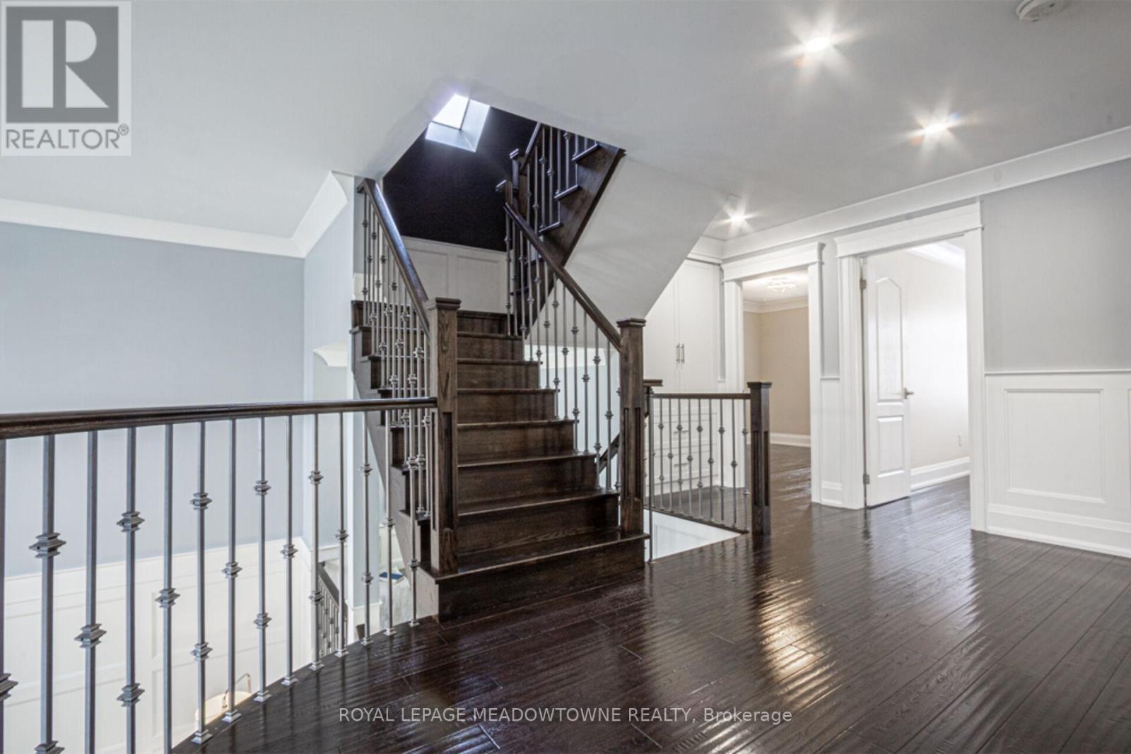 












729 WETTLAUFER TERRACE

,
Milton,




Ontario
L9T8M8

