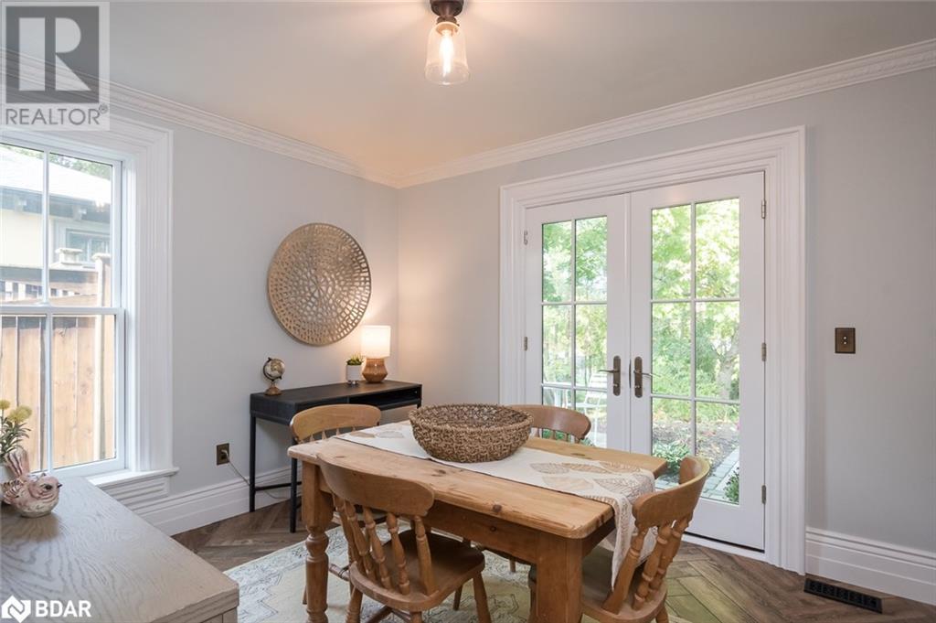 












49 JAMES Street

,
Milton,




Ontario
L9T2P5

