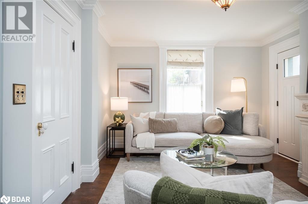 












49 JAMES Street

,
Milton,




Ontario
L9T2P5

