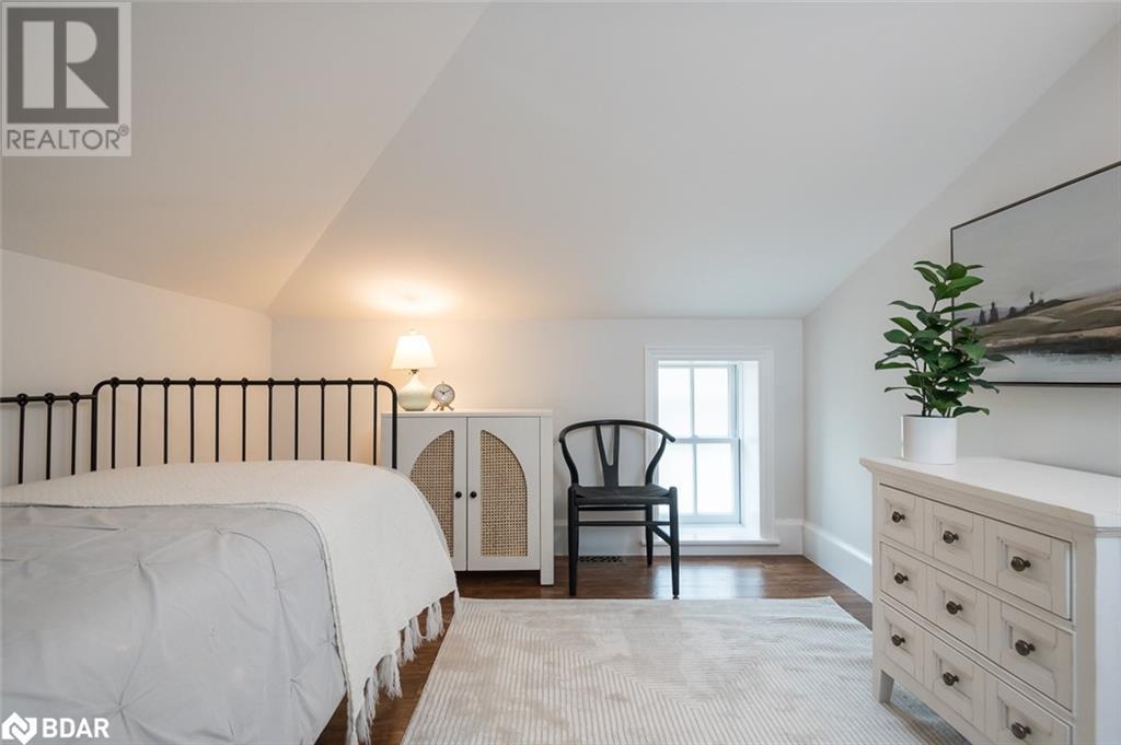












49 JAMES Street

,
Milton,




Ontario
L9T2P5


